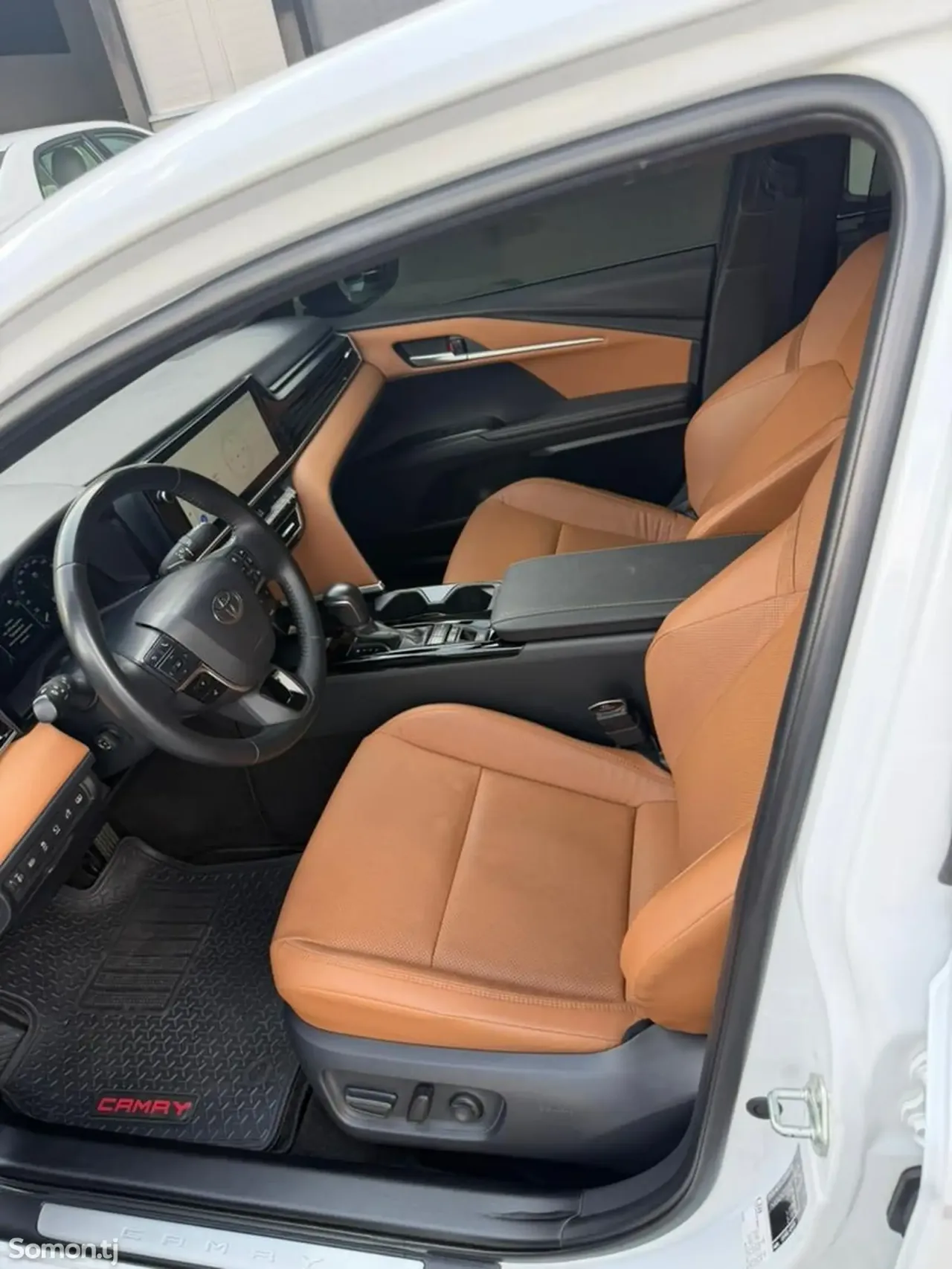 Toyota Camry 2025 · 2.5 AT