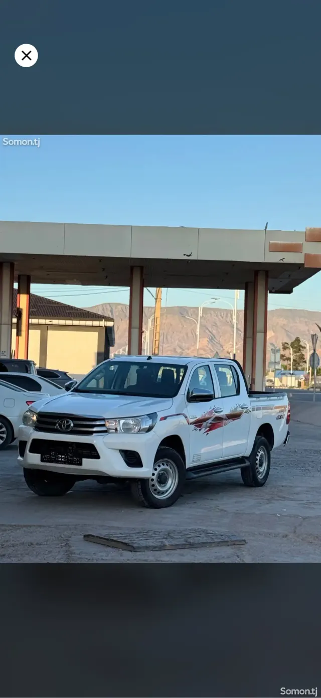 Toyota Hilux 2018 · 2.7 MT