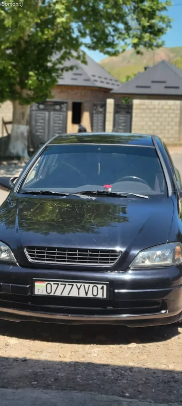 Opel Astra G 2000 · 1.6 MT
