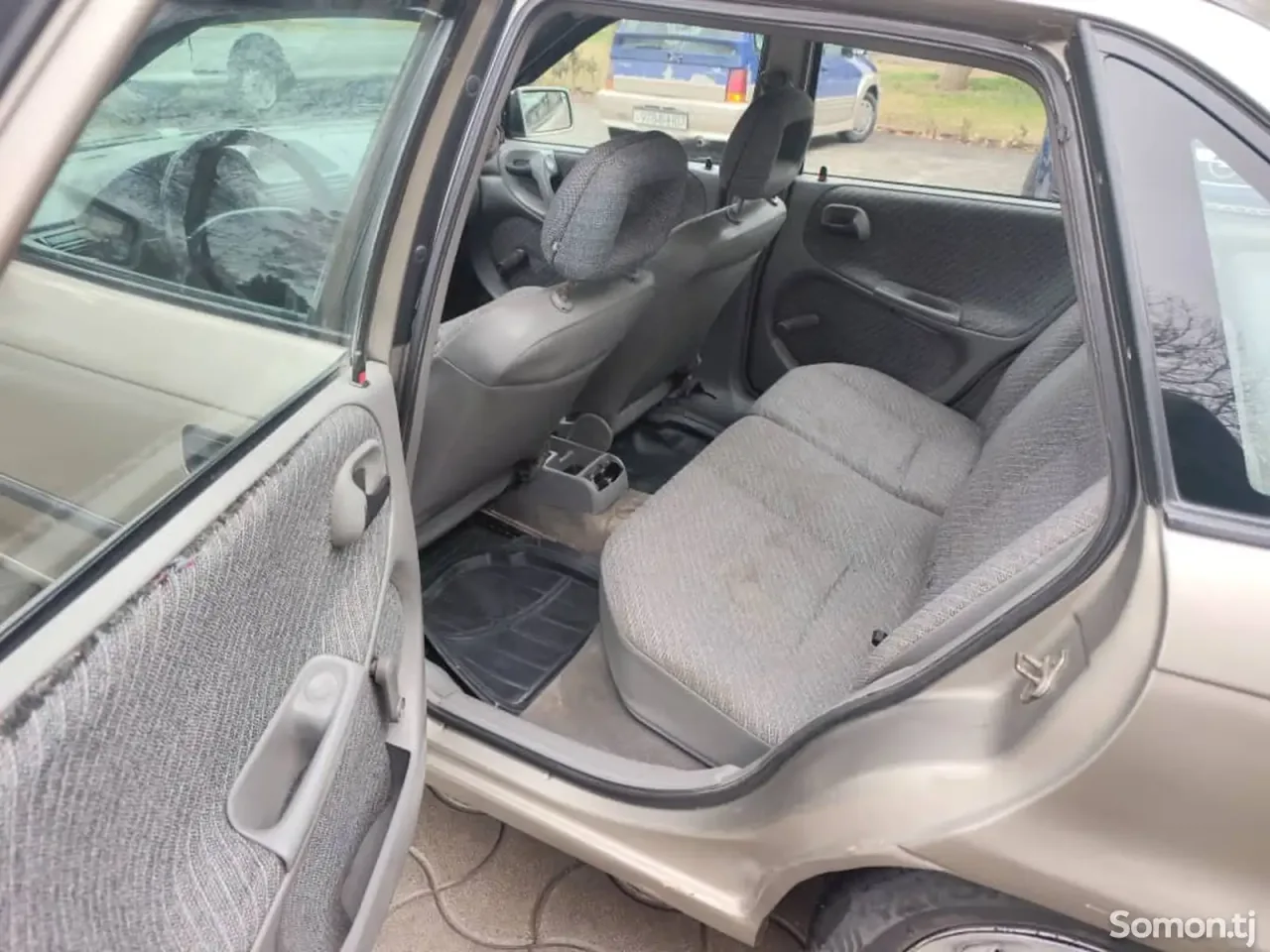 Opel Astra F 1994 · 1.6 MT