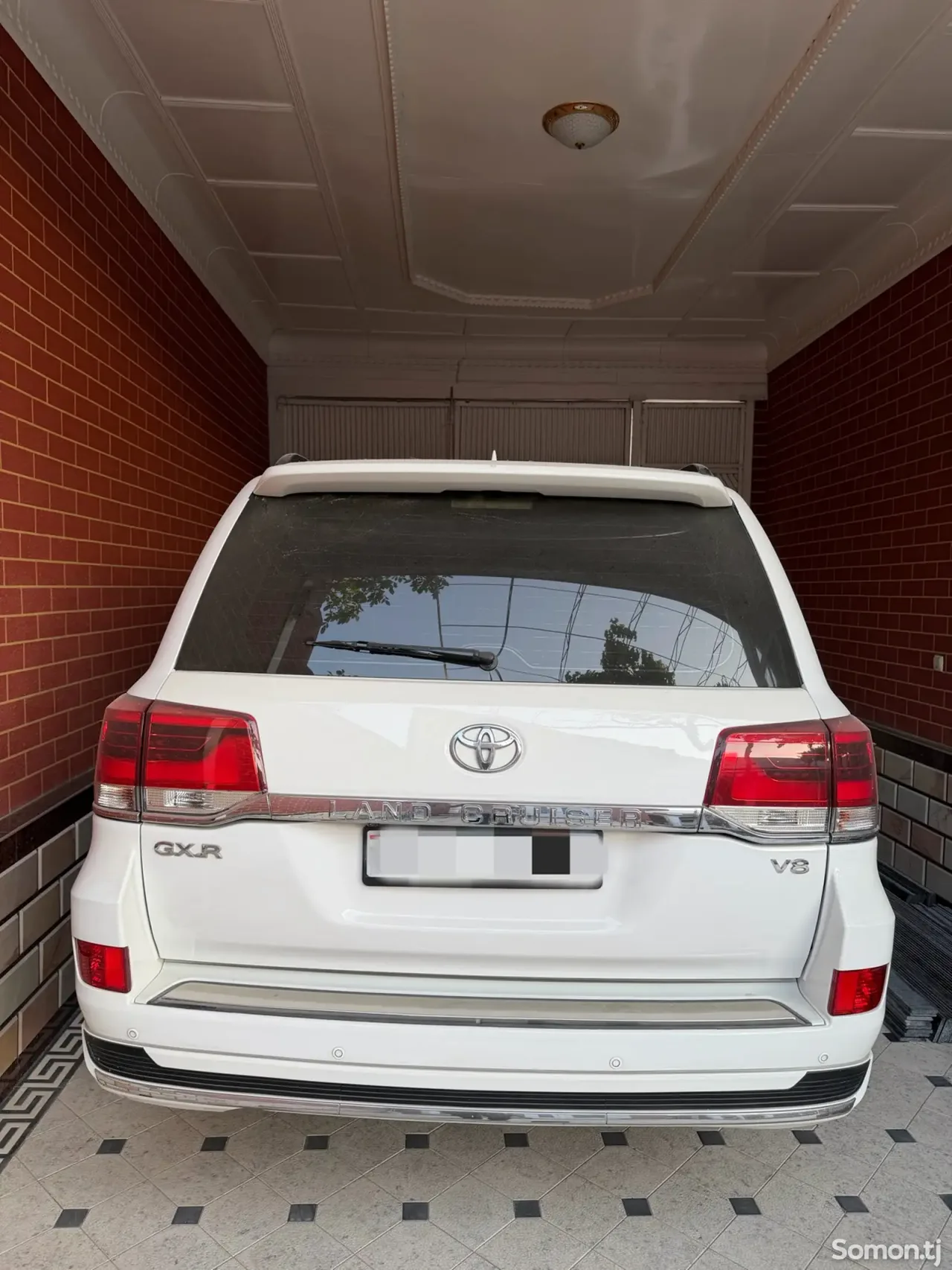 Toyota Land Cruiser 2015 · 4.7 AT
