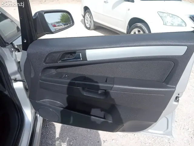 Opel Zafira 2008 · 1.8 MT