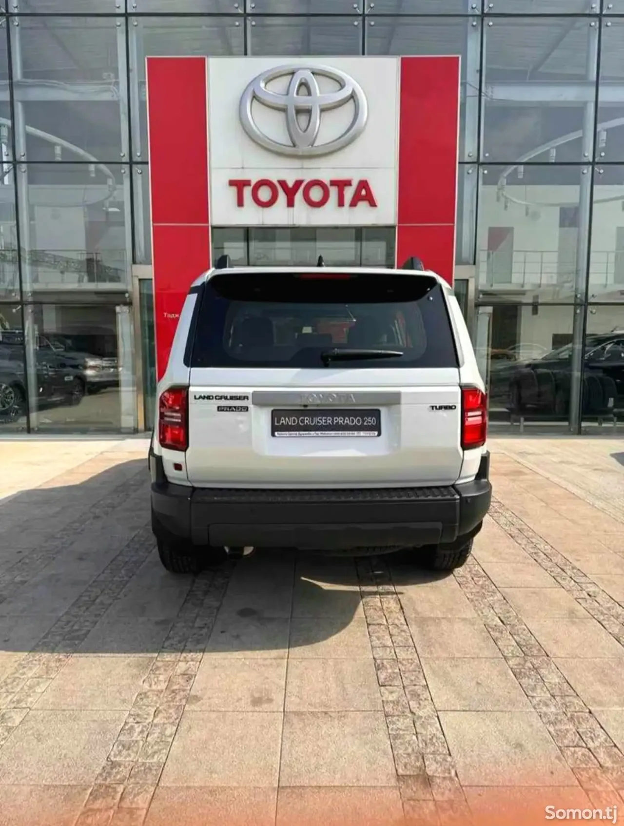 Toyota Land Cruiser Prado 2026 · 2.4 AT