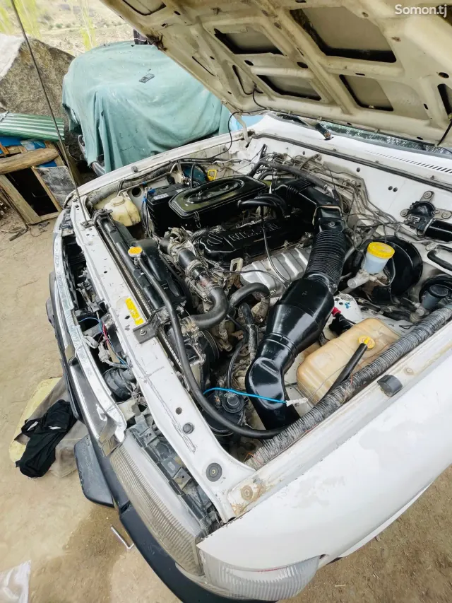 Nissan Patrol 2003 · 4.2 MT