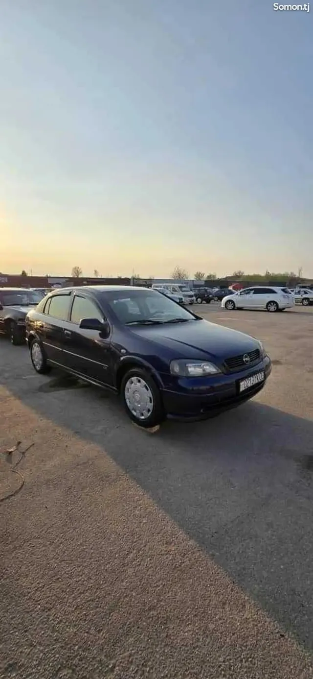 Opel Astra G 1998 · 1.6 MT