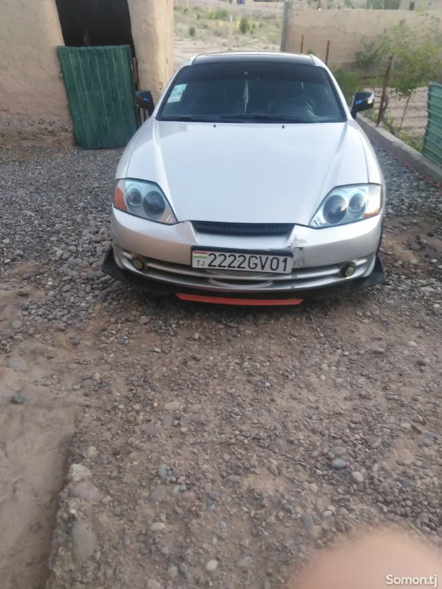 Hyundai Avante 2004 · 2.0 MT