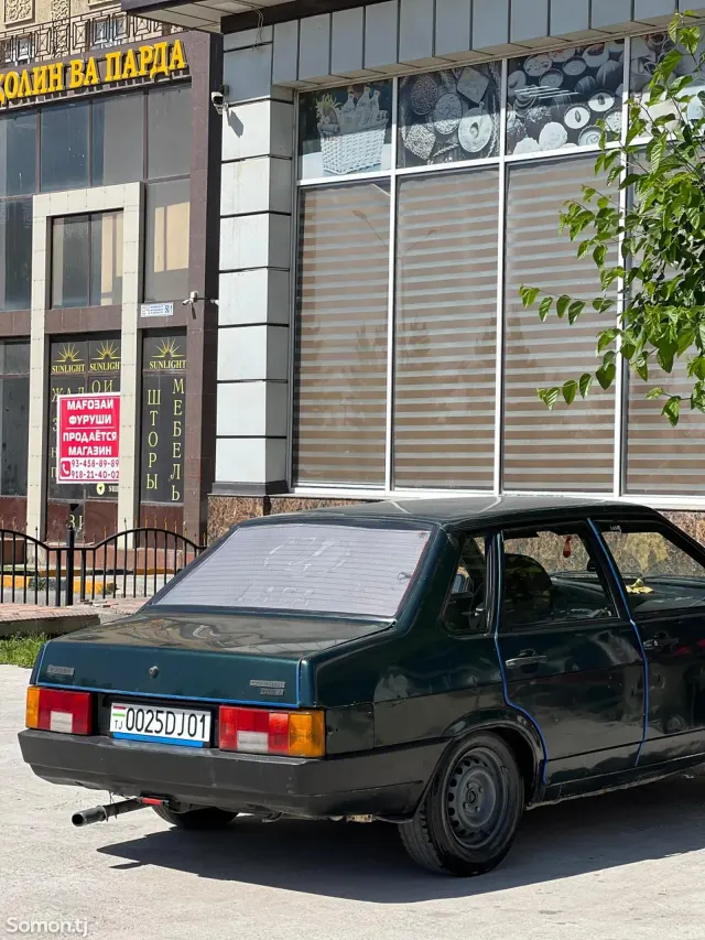 Lada (ВАЗ) 21099 1999 · 1.6 MT