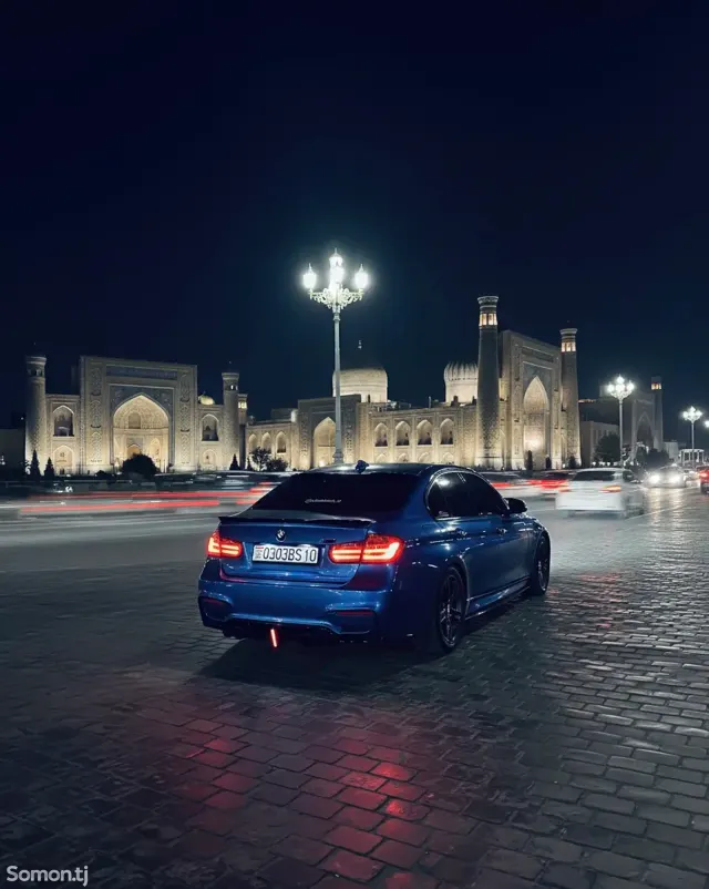 BMW 3 series 2014 · 2.0 AT