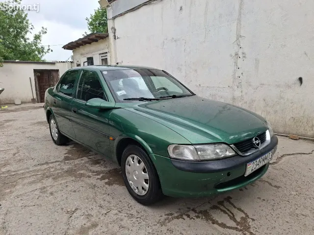 Opel Vectra B 1996 · 1.6 MT