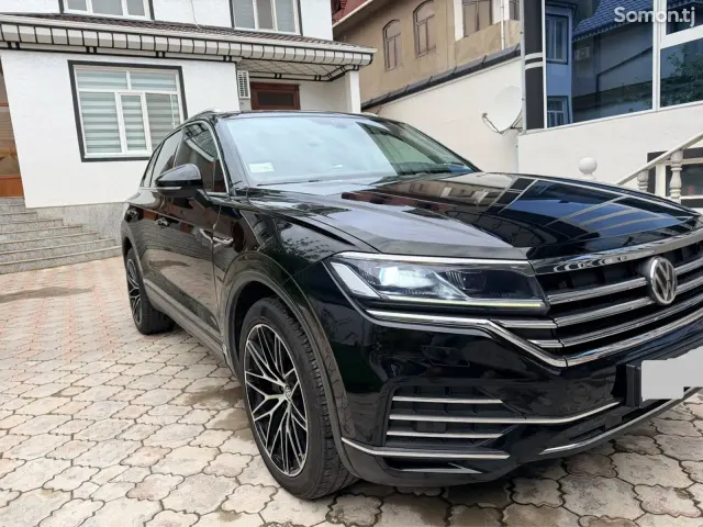 Volkswagen Touareg 2019 · 3.0 AT