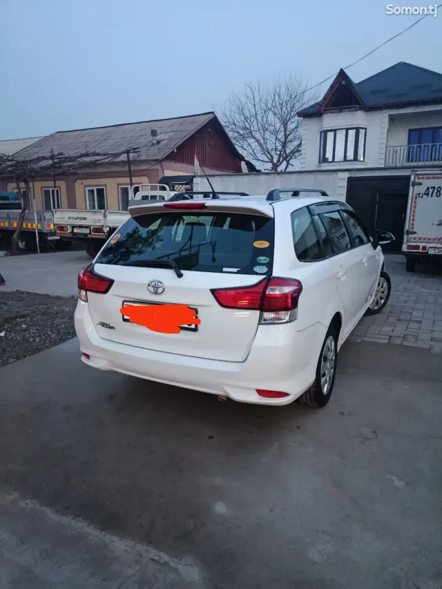 Toyota Fielder 2016 · 1.5 AT