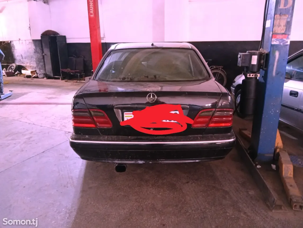 Mercedes-Benz E class 2001 · 3.2 AT