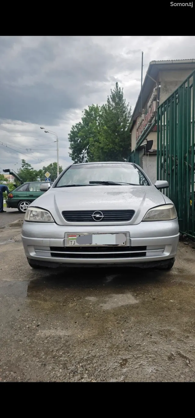 Opel Astra G 2000 · 1.6 MT