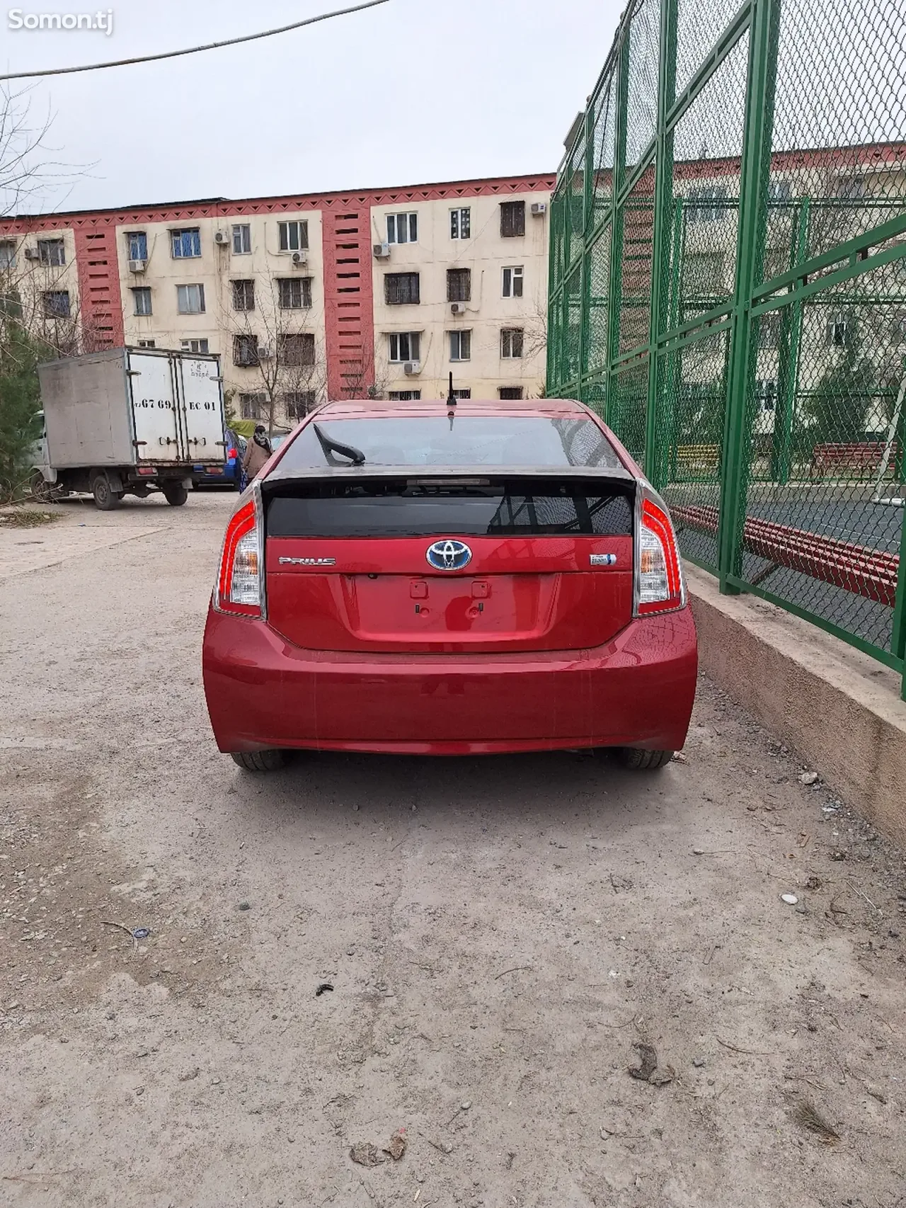 Toyota Prius 2014 · 1.8 AT