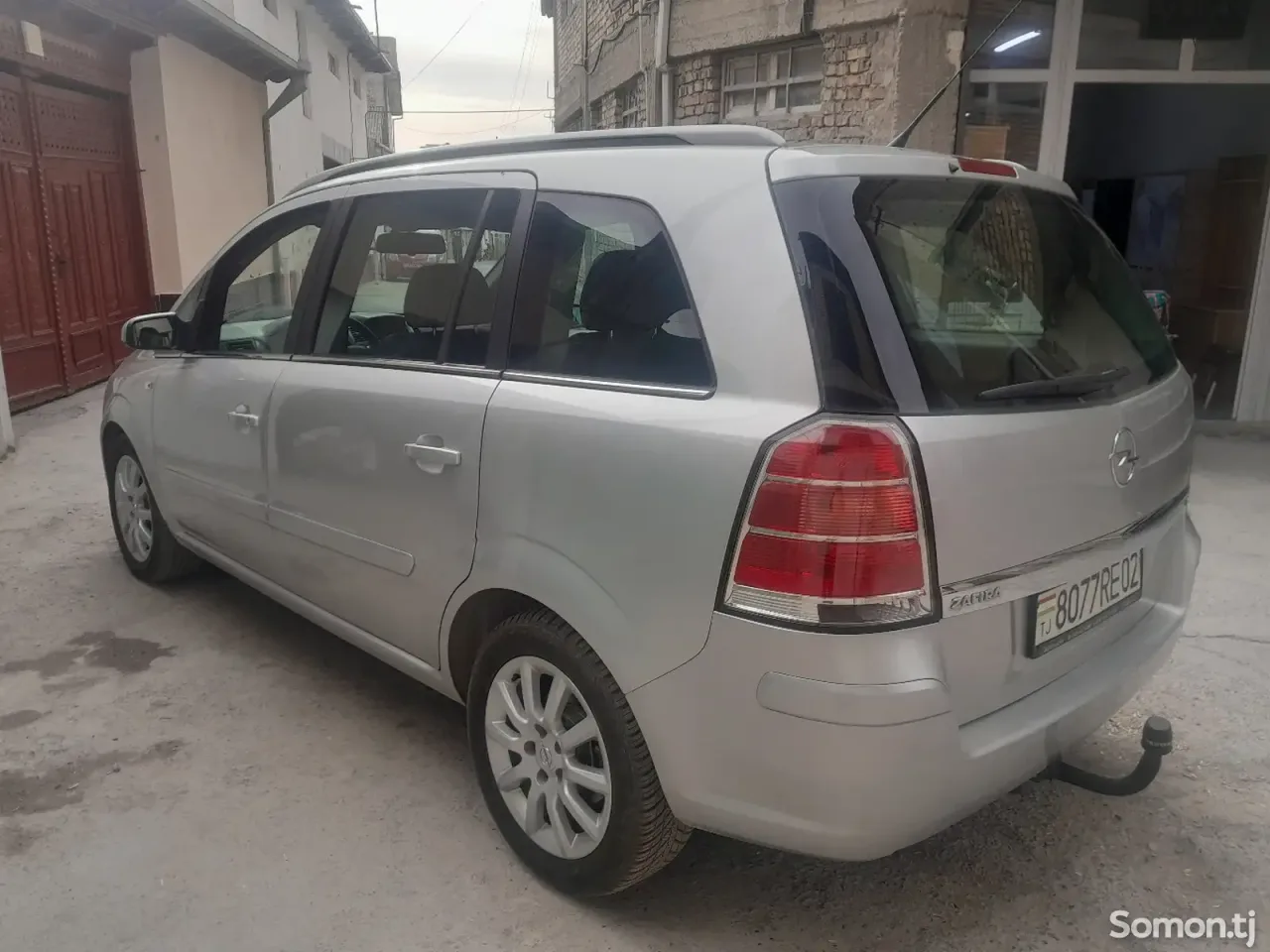 Opel Zafira 2006 · 1.8 MT