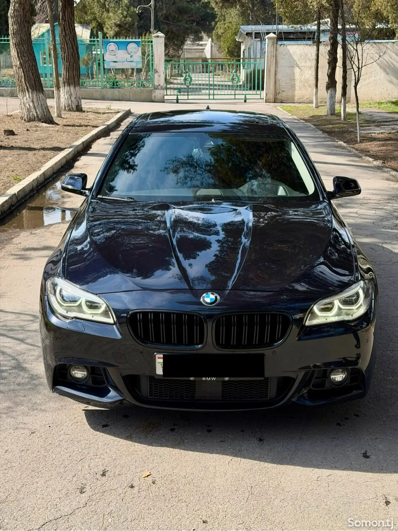 BMW 5 series 2016 · 2.0 AT