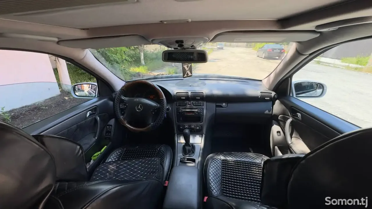 Mercedes-Benz C class 2001 · 2.0 MT