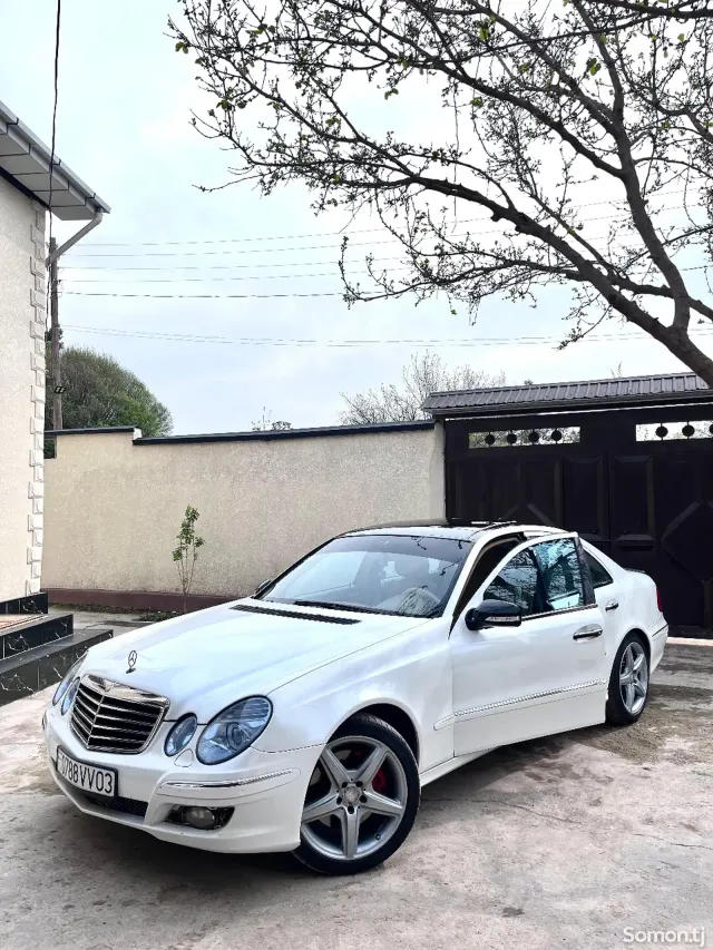 Mercedes-Benz E class 2007 · 3.5 AT