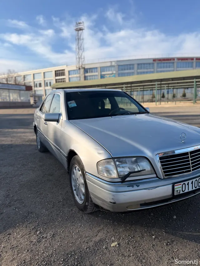 Mercedes-Benz C class 1995 · 1.8 MT