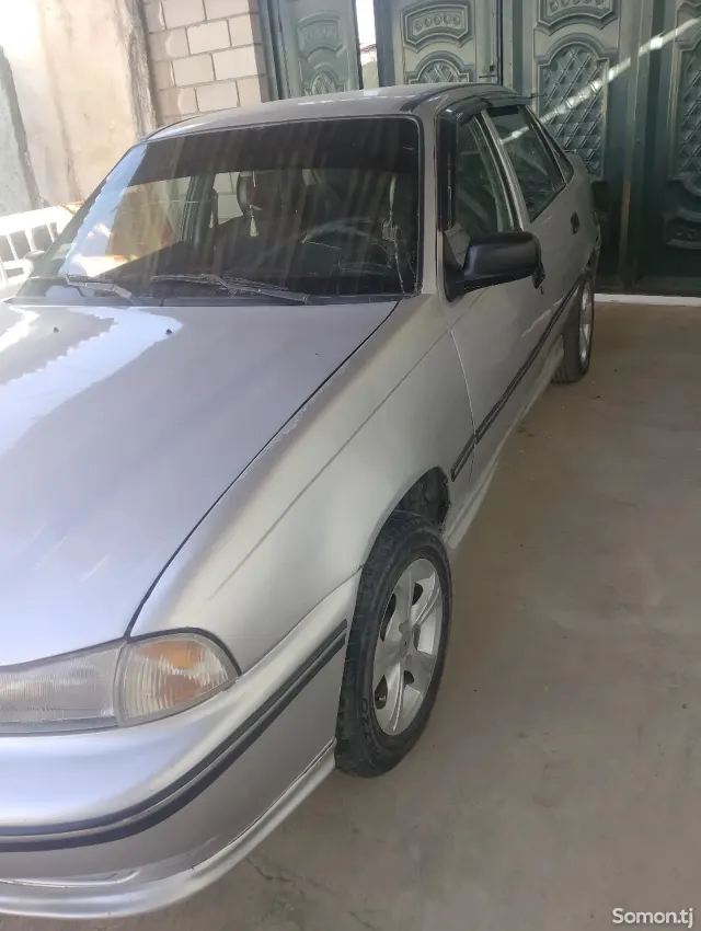 Daewoo Nexia 1994 · 1.6 MT