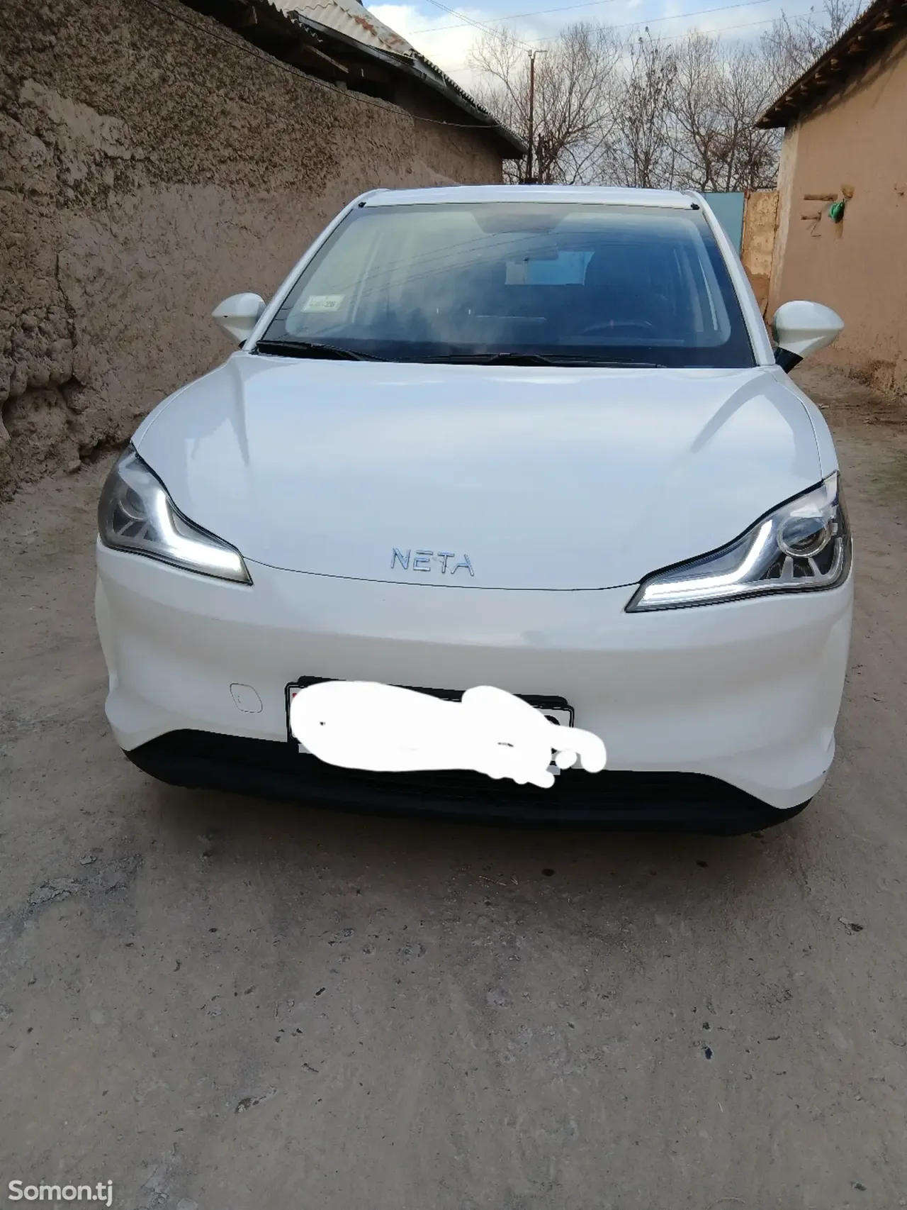 Neta V 2022 · AT