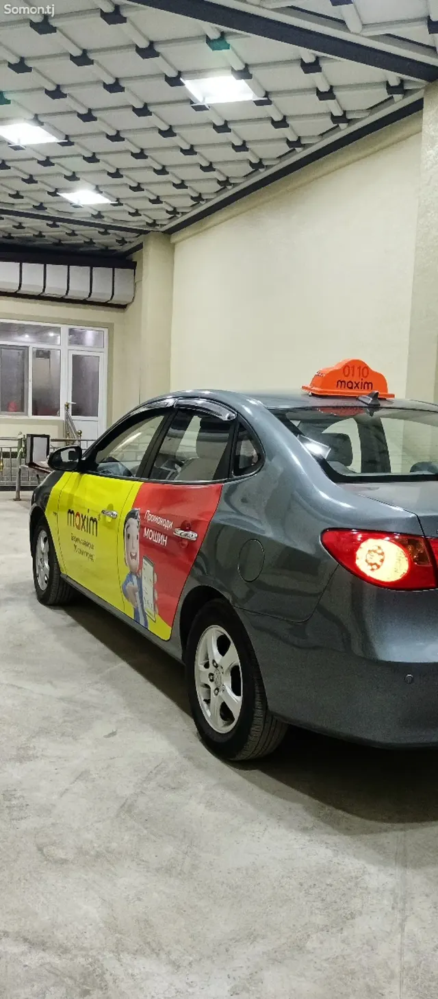 Hyundai Accent 2010 · 1.6 AT