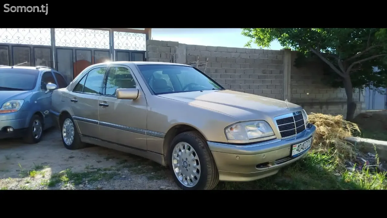 Mercedes-Benz C class 1995 · 1.8 MT