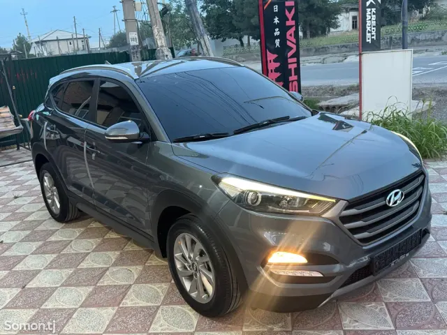 Hyundai Tucson 2015 · 2.0 AT