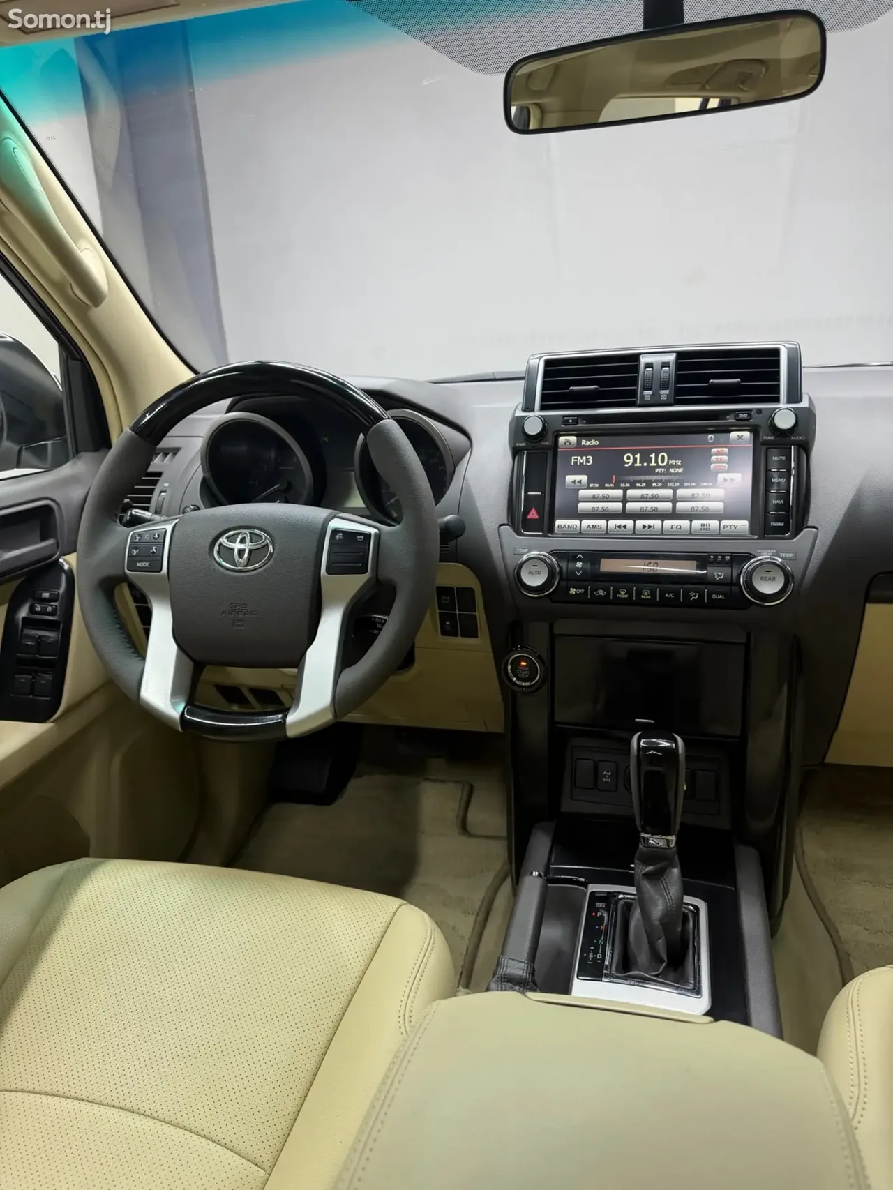 Toyota Land Cruiser Prado 2015 · 4.0 AT