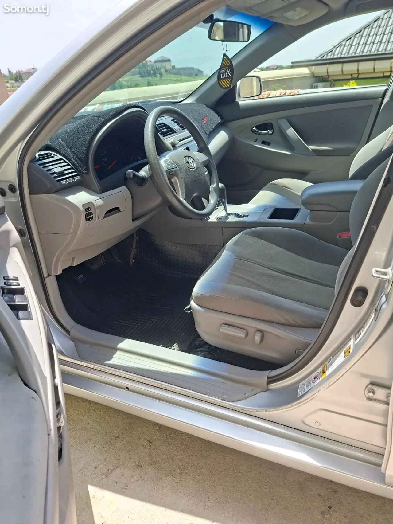 Toyota Camry 2009 · 2.4 AT