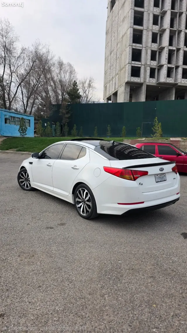 Kia K5 2012 · 2.0 AT