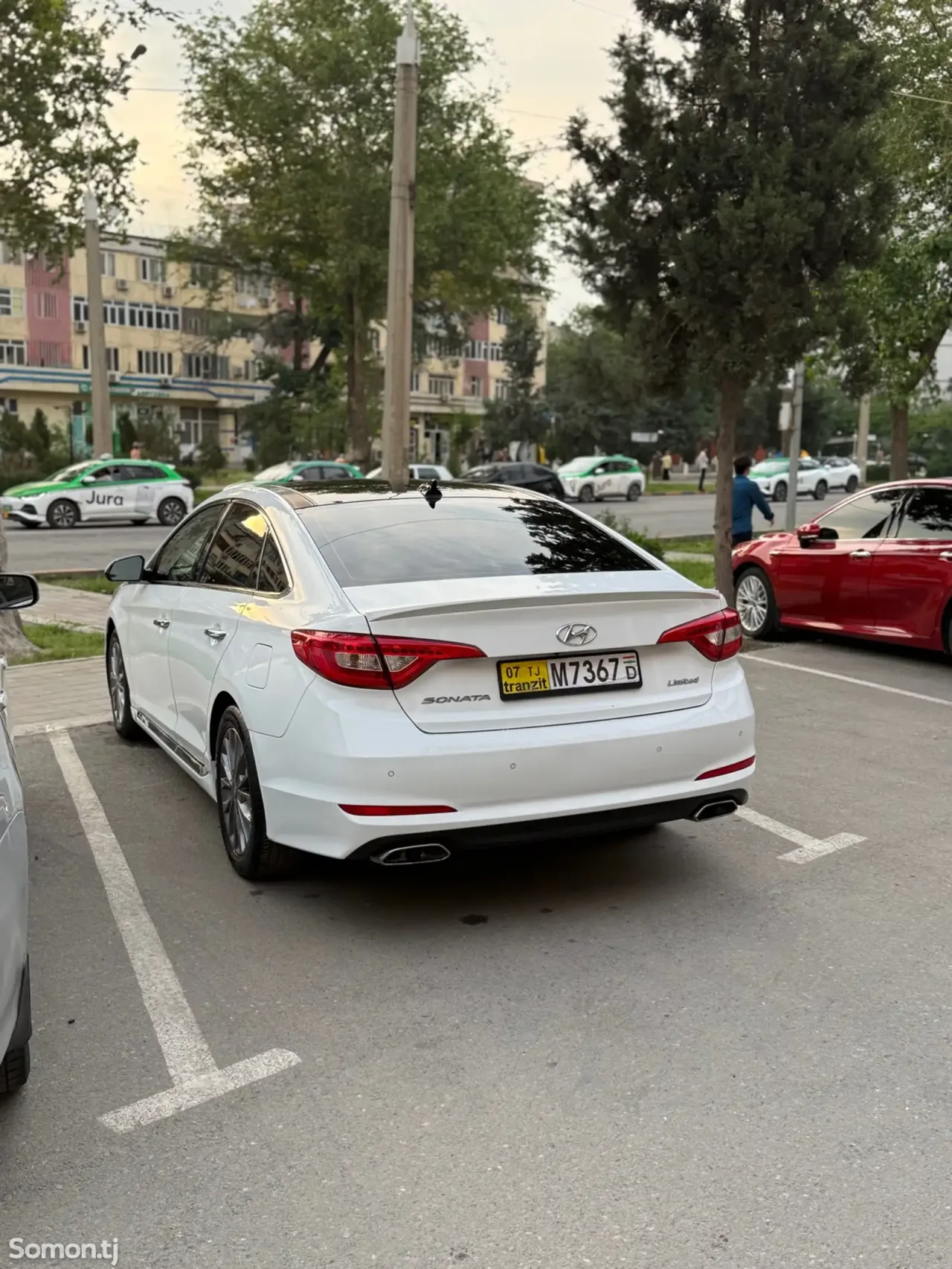 Hyundai Sonata 2015 · 2.4 AT