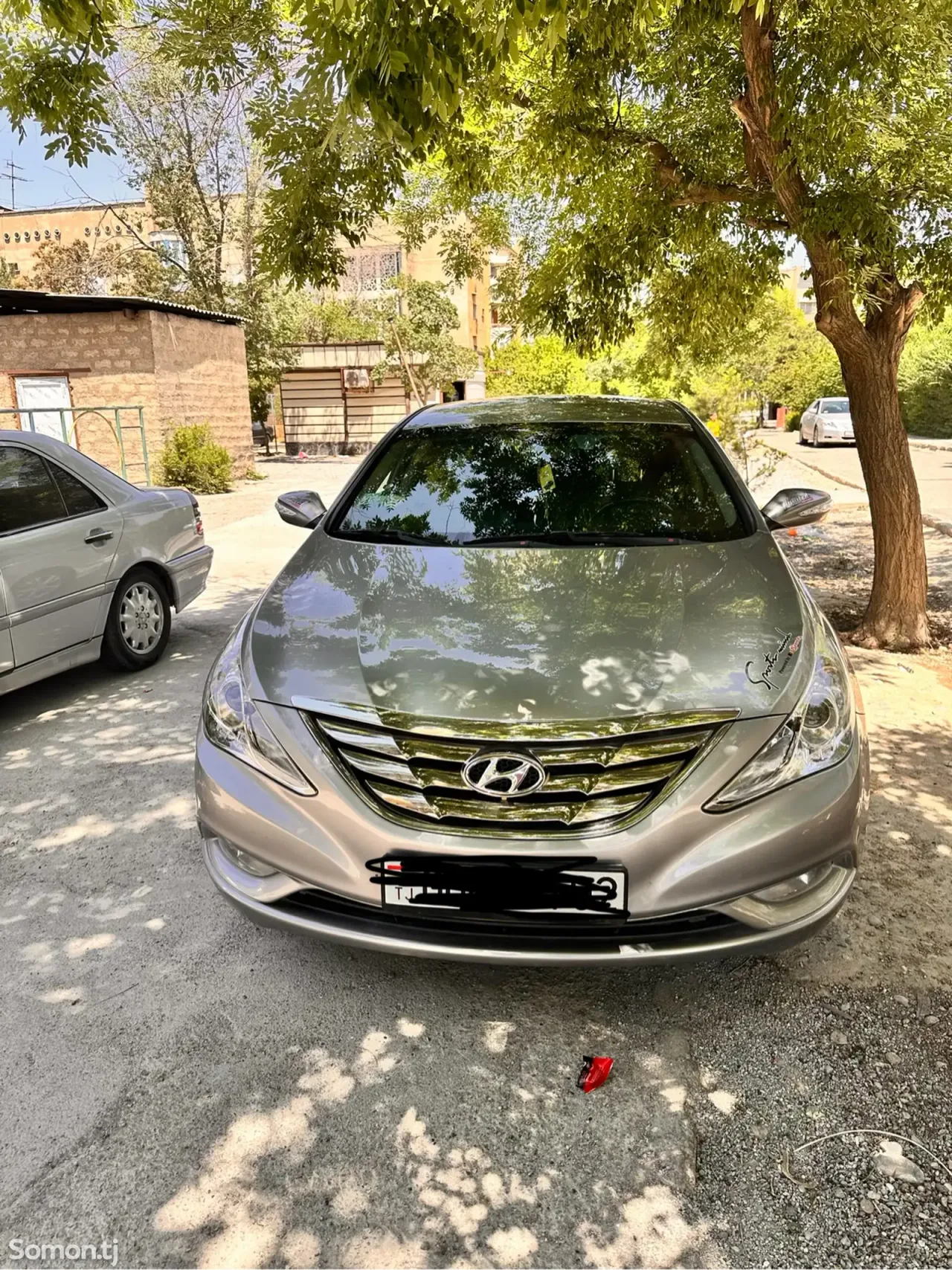 Hyundai Elantra 2010 · 2.0 AT