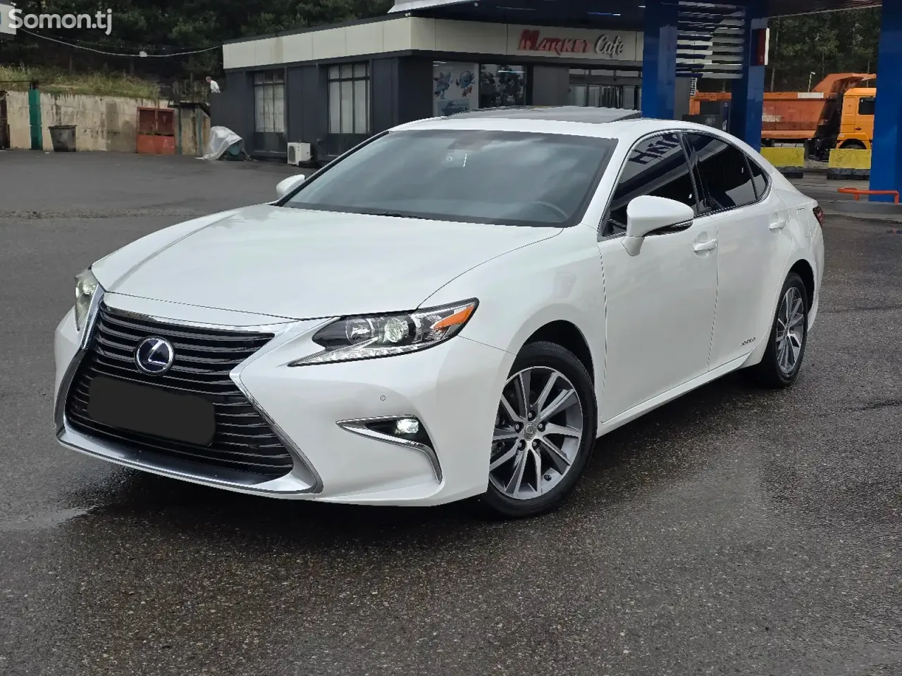 Lexus ES series 2016 · 3.0 AT