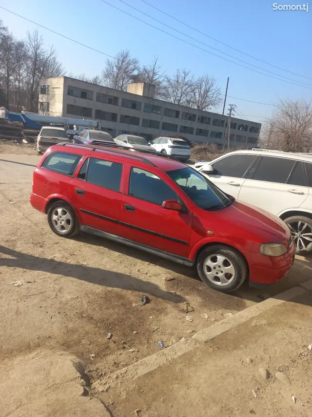 Opel Astra G 1999 · 1.6 MT