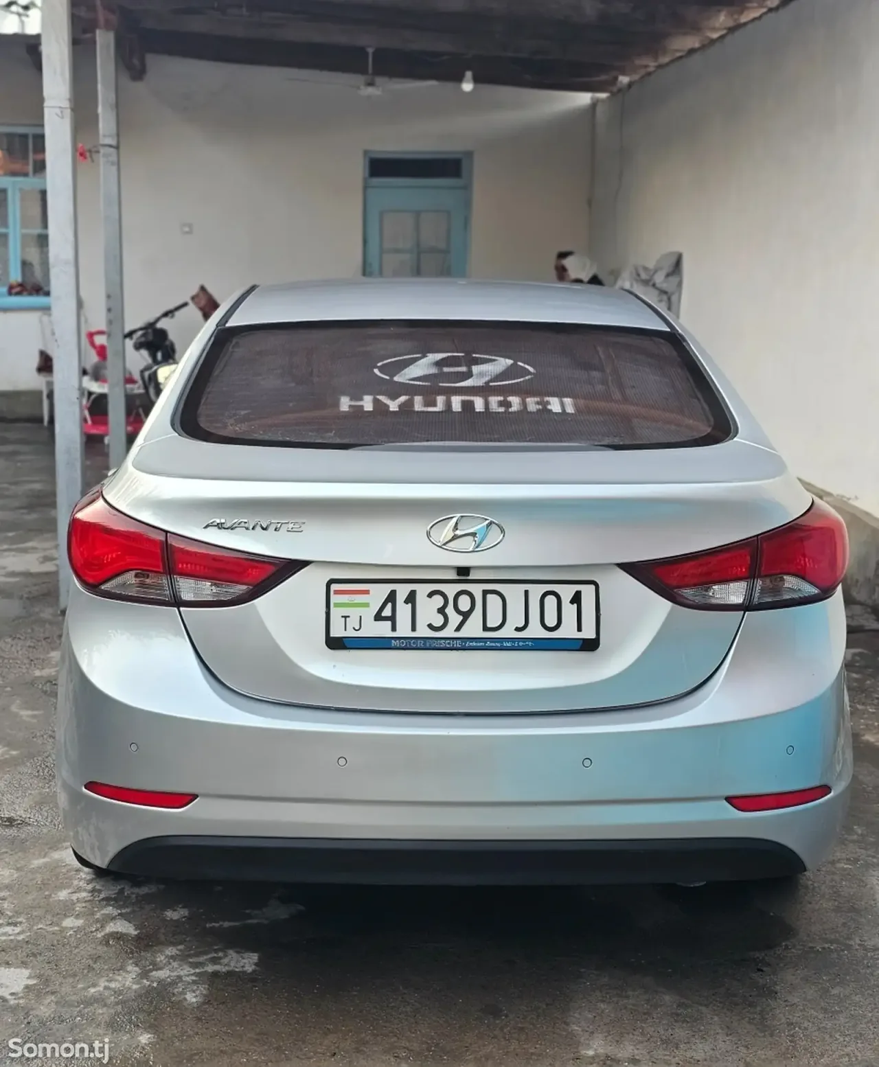 Hyundai Avante 2015 · 1.6 AT