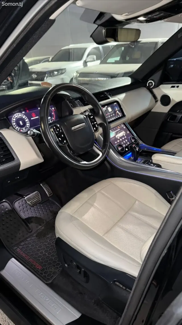 Land Rover Range Rover Sport 2020 · 3.0 AT