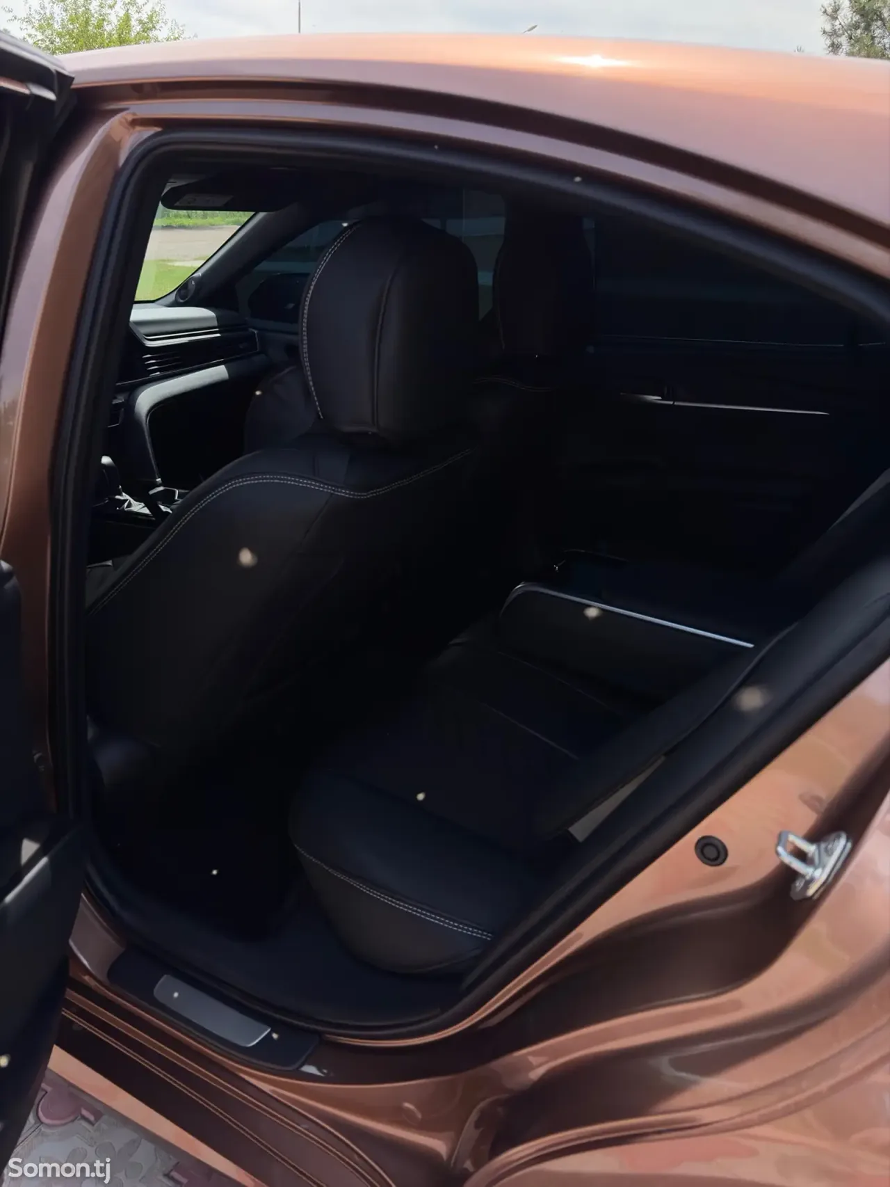 Toyota Camry 2025 · 2.5 AT