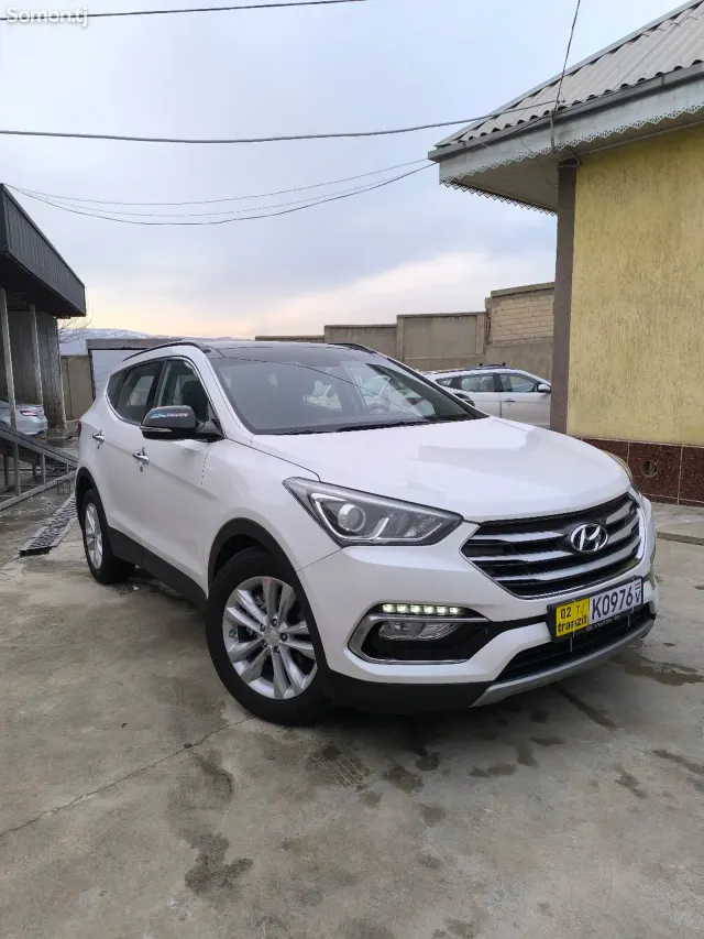 Hyundai Santa Fe 2016 · 2.0 AT