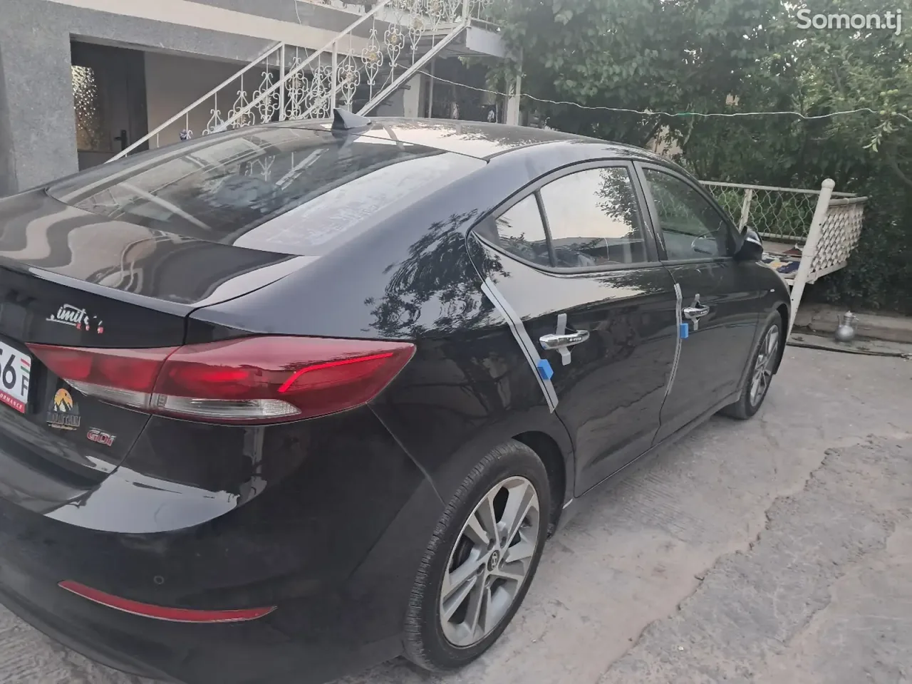 Hyundai Avante 2015 · 1.6 AT