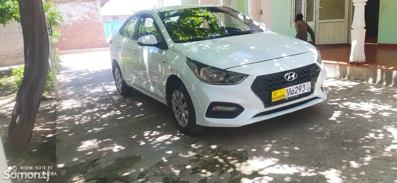 Hyundai Solaris 2018 · 1.6 AT
