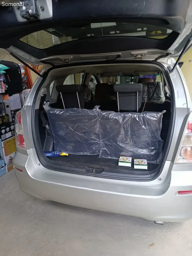 Toyota Verso 2008 · 1.8 MT