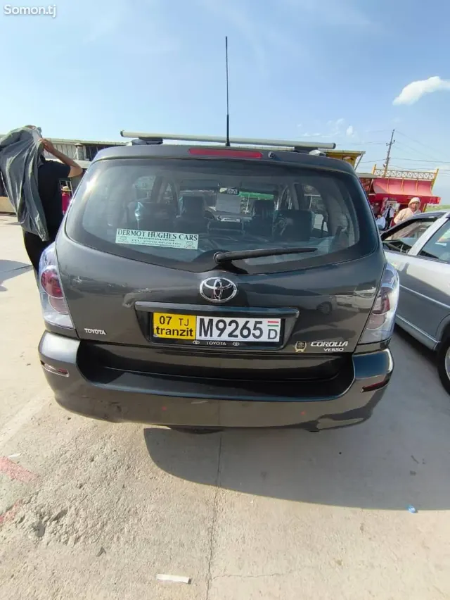 Toyota Corolla Verso 2006 · 1.8 MT