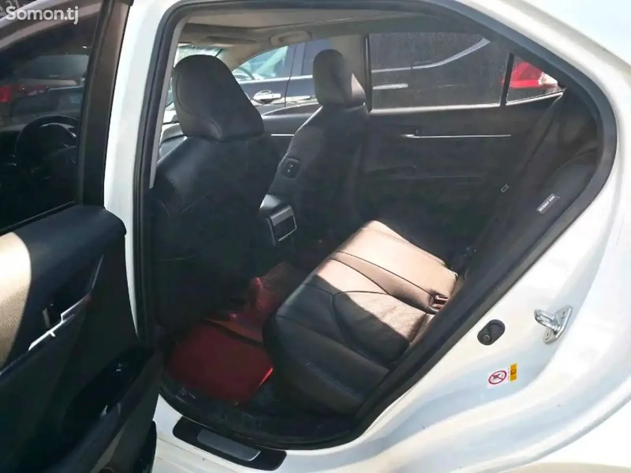Toyota Camry 2021 · 2.5 AT