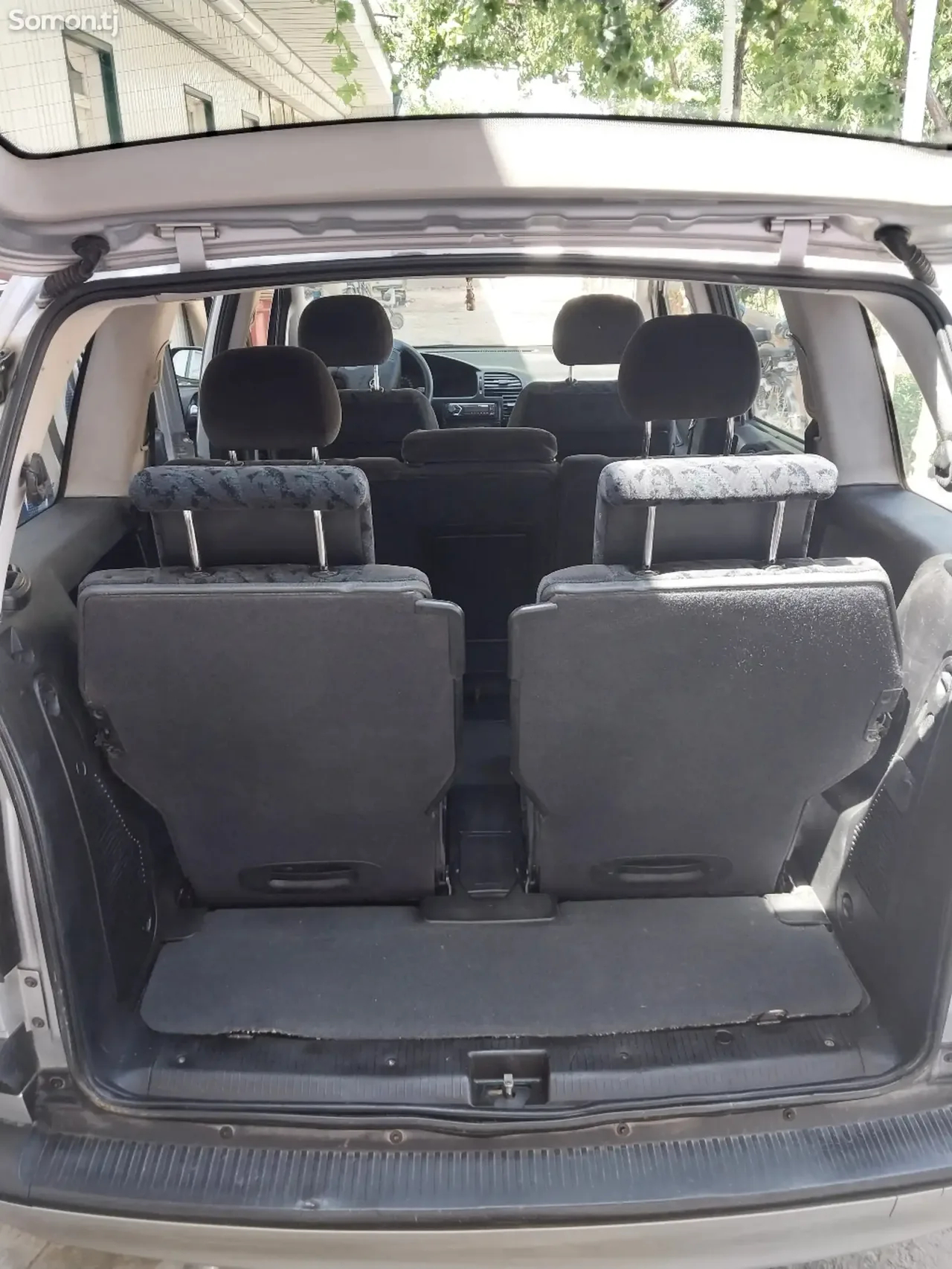 Opel Zafira 2002 · 1.8 MT