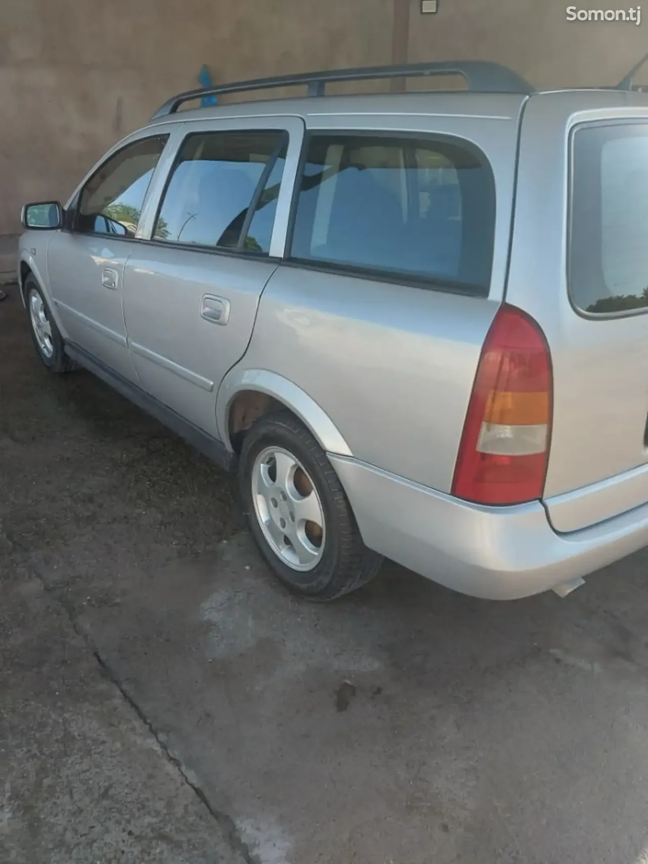 Opel Astra G 2001 · 1.6 MT