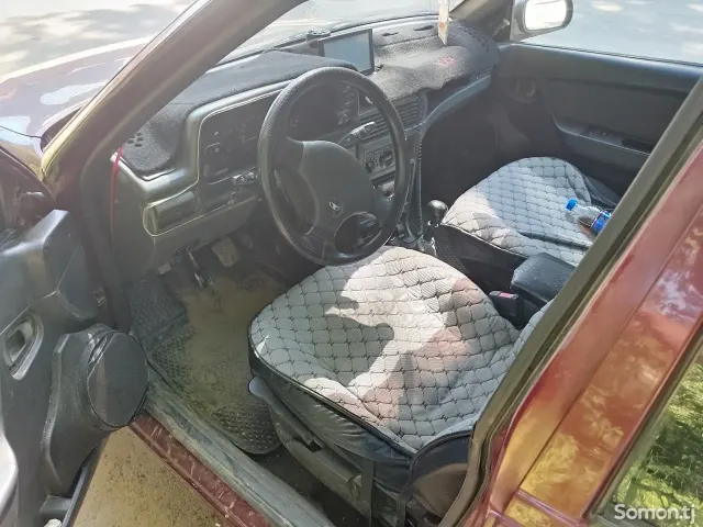 Daewoo Nexia 1995 · 1.6 MT