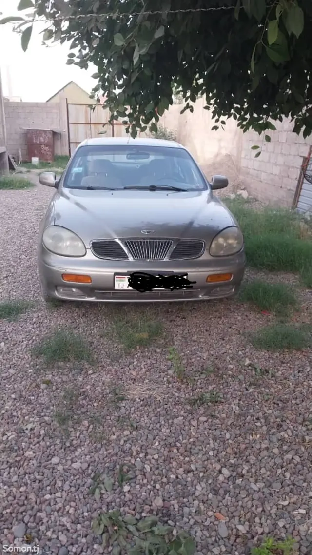Daewoo Leganza 1999 · 1.8 MT