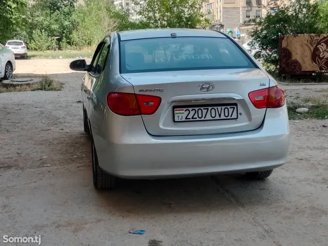 Hyundai Avante 2008 · 1.6 AT