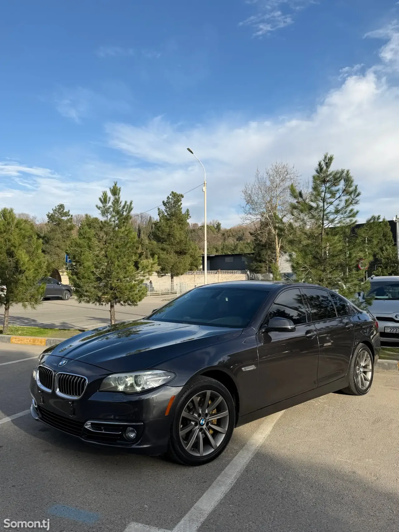 BMW 5 series 2015 · 3.0 AT